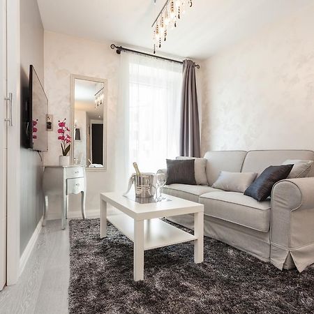 רוביני Royal Apartments מראה חיצוני תמונה