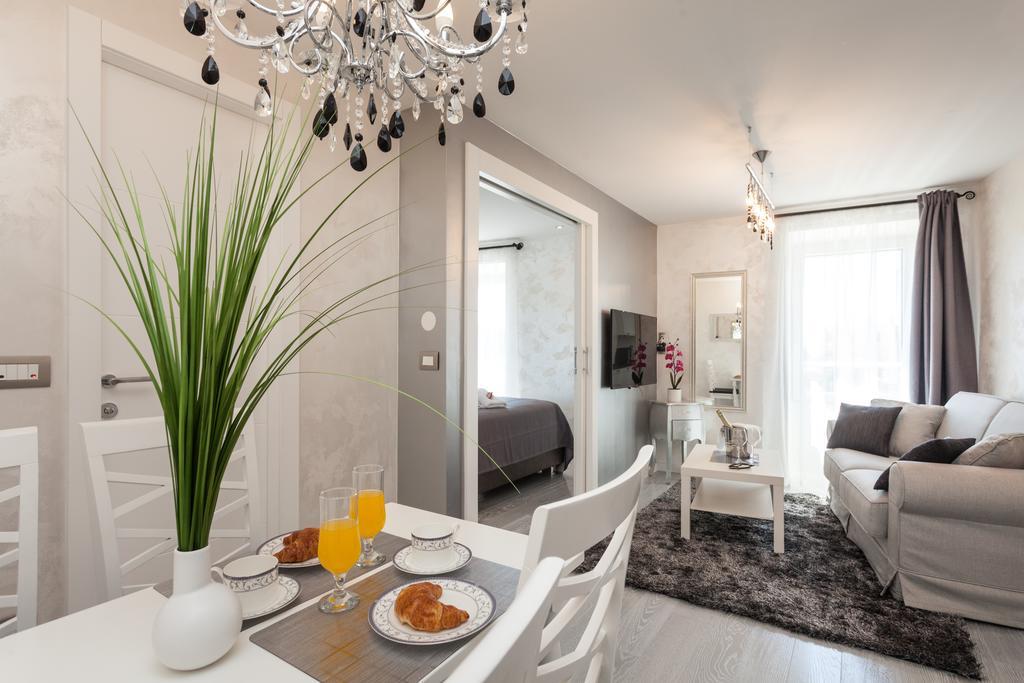 רוביני Royal Apartments מראה חיצוני תמונה