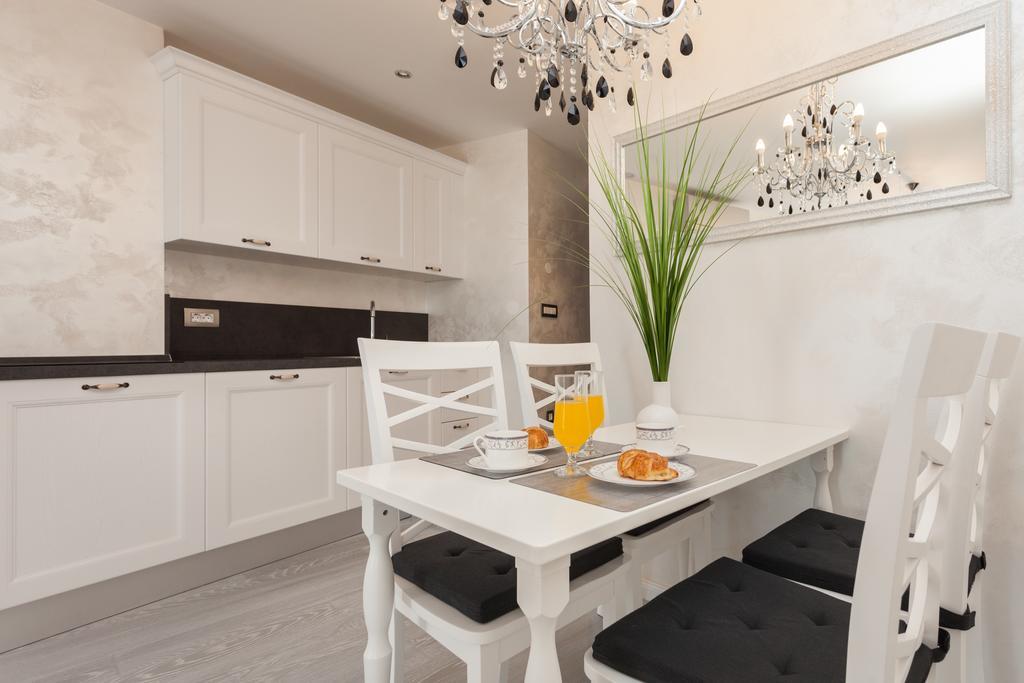 רוביני Royal Apartments מראה חיצוני תמונה