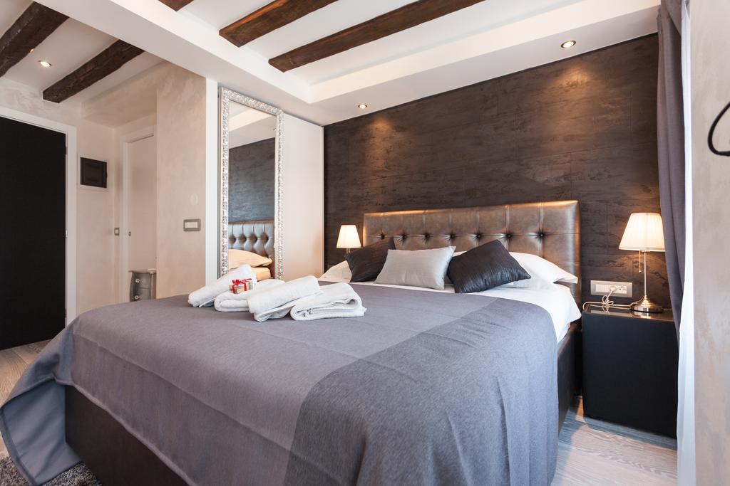 רוביני Royal Apartments מראה חיצוני תמונה